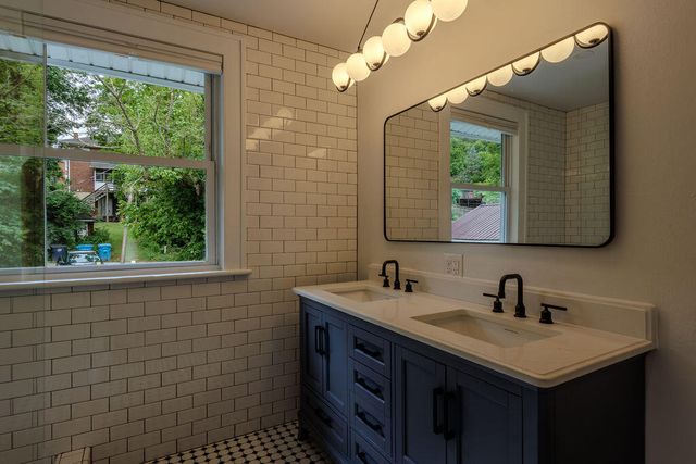 521 Riverland RD SE, Roanoke, VA 24014