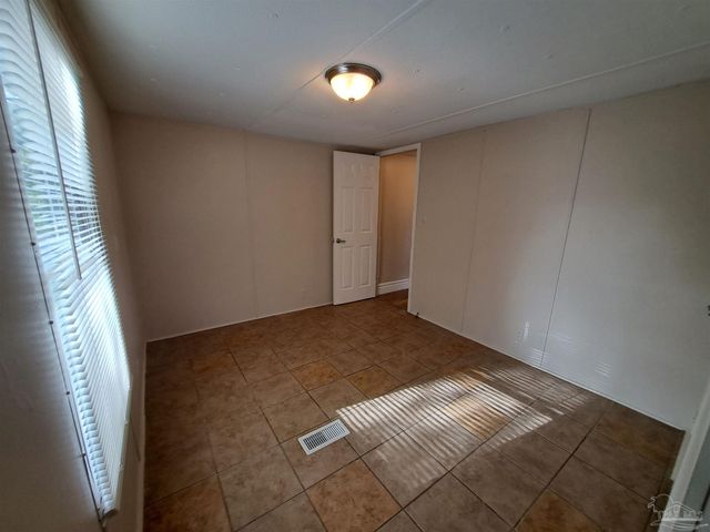 2821 Hillcrest Ave 8, Pensacola, FL 32526