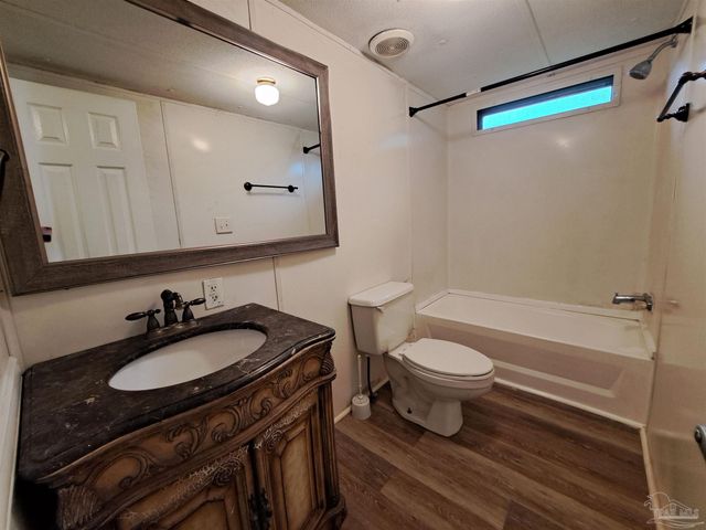 2821 Hillcrest Ave 8, Pensacola, FL 32526