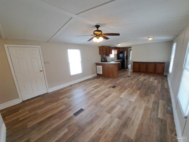 2821 Hillcrest Ave 8, Pensacola, FL 32526