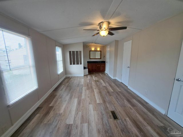 2821 Hillcrest Ave 8, Pensacola, FL 32526