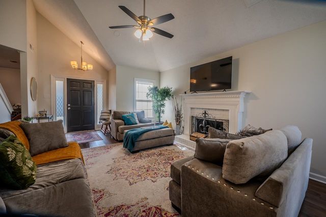 1470 WOOD TRAIL CIR, Memphis, TN 38016