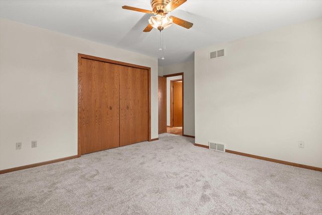 635 Constitution LANE, De Forest, WI 53532