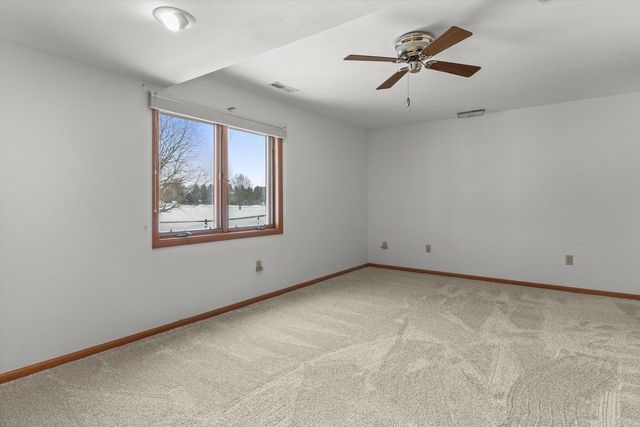 635 Constitution LANE, De Forest, WI 53532