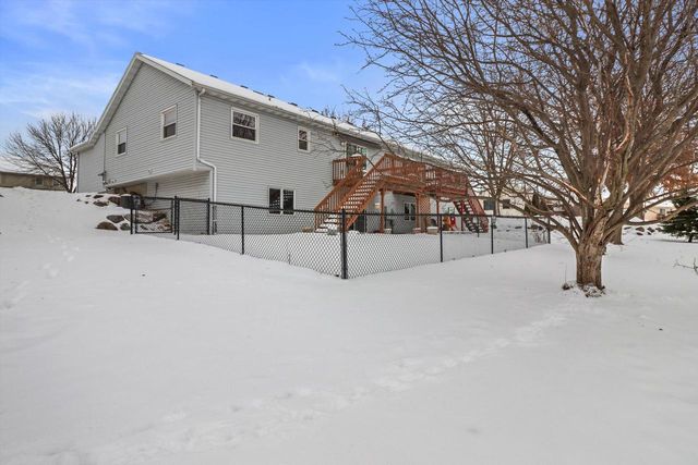 635 Constitution LANE, De Forest, WI 53532
