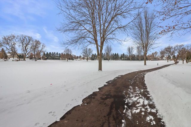 635 Constitution LANE, De Forest, WI 53532