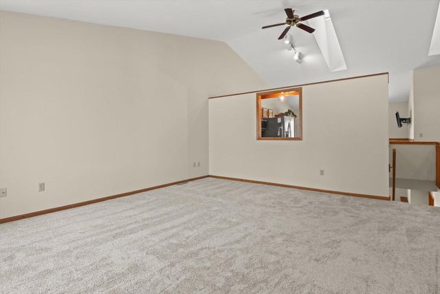 635 Constitution LANE, De Forest, WI 53532