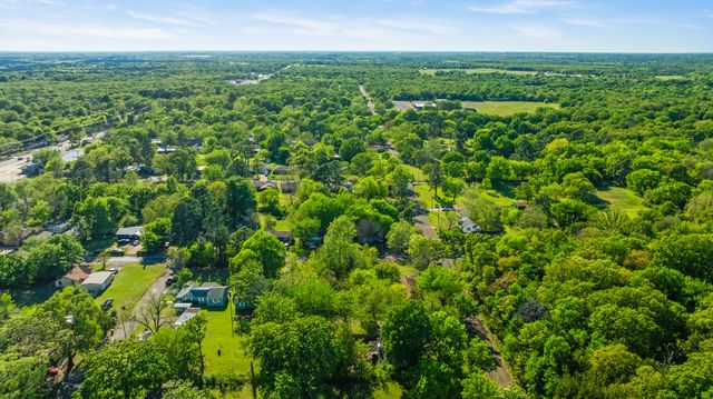 2617 Graham Street, Paris, TX 75460