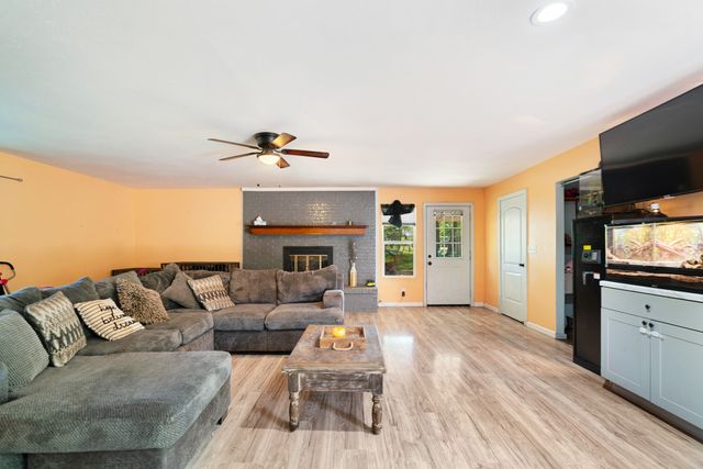 2617 Graham Street, Paris, TX 75460
