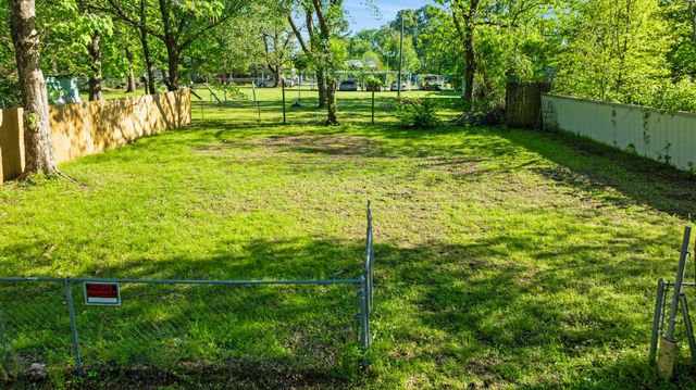 2617 Graham Street, Paris, TX 75460