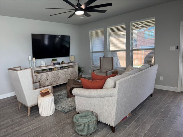 1818 Zion Drive, Lancaster, TX 75134