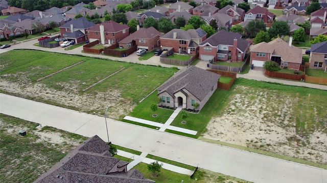 1818 Zion Drive, Lancaster, TX 75134
