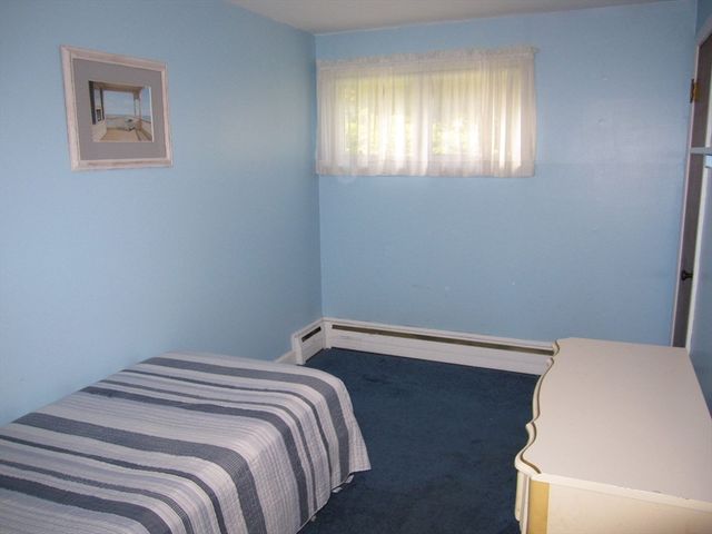 15 Lilian Road, Framingham, MA 01701
