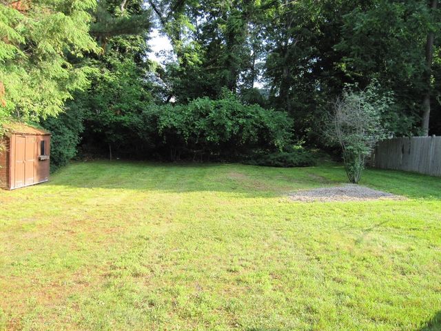 15 Lilian Road, Framingham, MA 01701