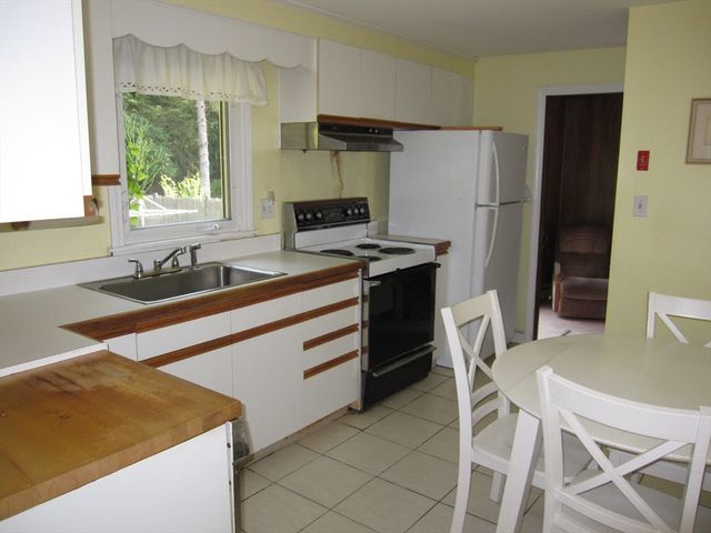 15 Lilian Road, Framingham, MA 01701