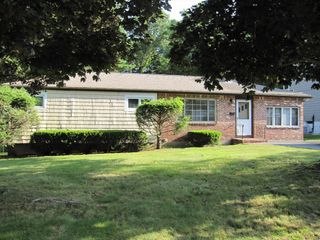 15 Lilian Road, Framingham, MA 01701