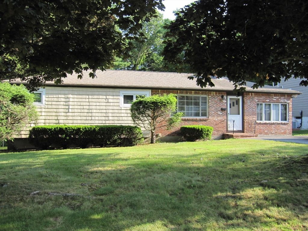 15 Lilian Road, Framingham, MA 01701