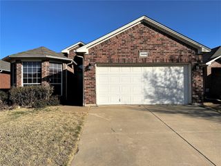 3805 Brandywine Lane, Fort Worth, TX 76244