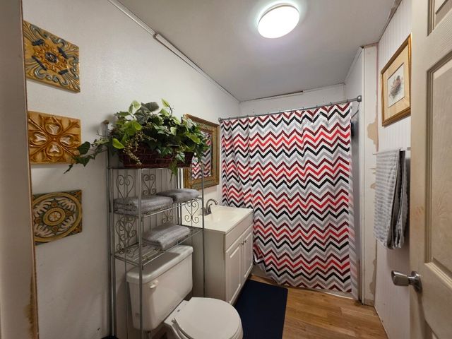 736 N Robinson Street, Cleburne, TX 76031