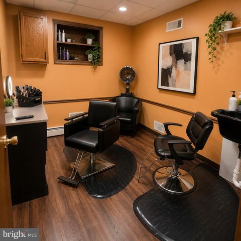 483 N FRONT ST, Steelton, PA 17113
