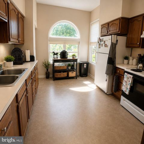 483 N FRONT ST, Steelton, PA 17113