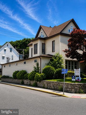 483 N FRONT ST, Steelton, PA 17113