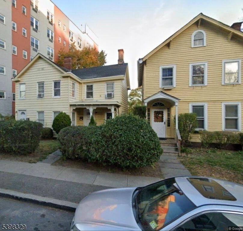 98 N Grove St, East Orange City, NJ 07017