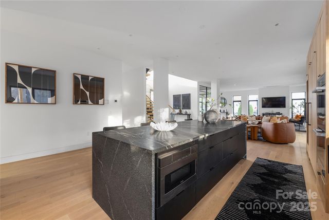 2804 Shenandoah Avenue, Charlotte, NC 28205