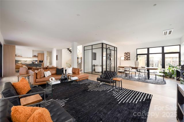 2804 Shenandoah Avenue, Charlotte, NC 28205