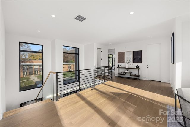 2804 Shenandoah Avenue, Charlotte, NC 28205