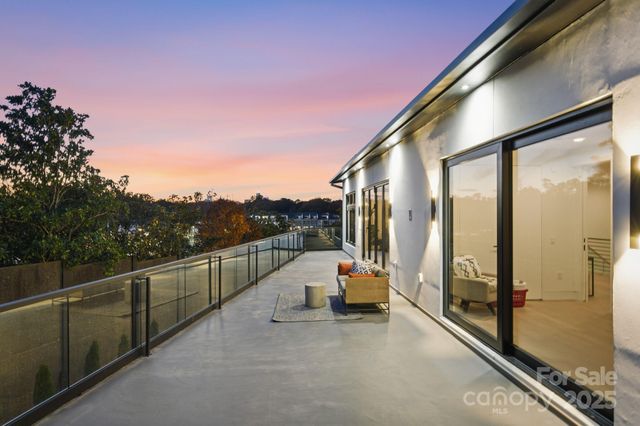 2804 Shenandoah Avenue, Charlotte, NC 28205