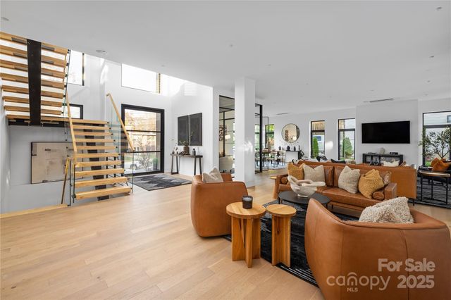 2804 Shenandoah Avenue, Charlotte, NC 28205