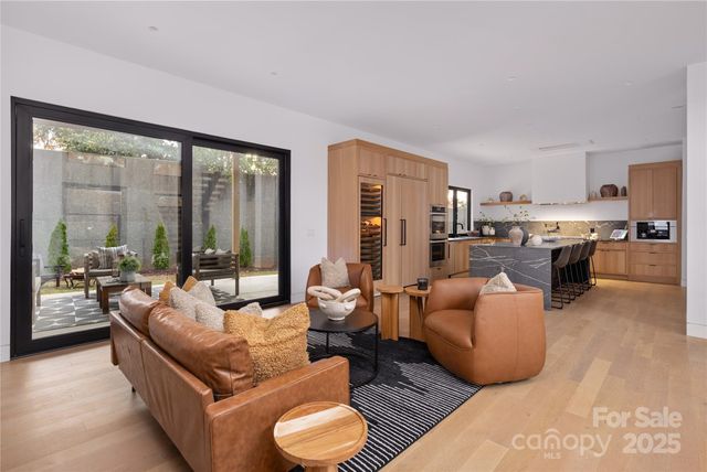 2804 Shenandoah Avenue, Charlotte, NC 28205