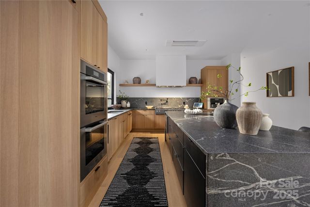 2804 Shenandoah Avenue, Charlotte, NC 28205