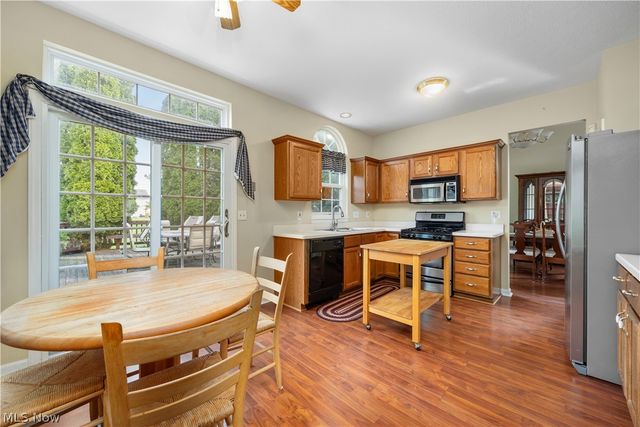 27070 Glenside Lane, Olmsted Twp, OH 44138