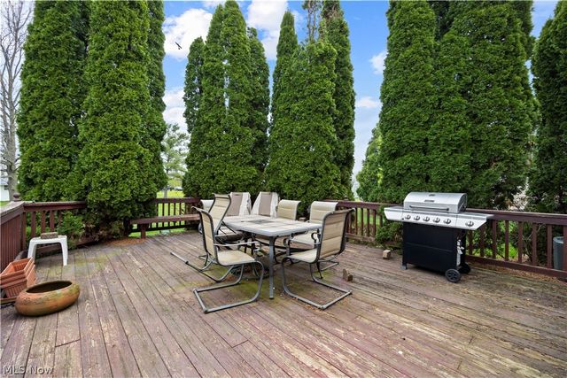 27070 Glenside Lane, Olmsted Twp, OH 44138