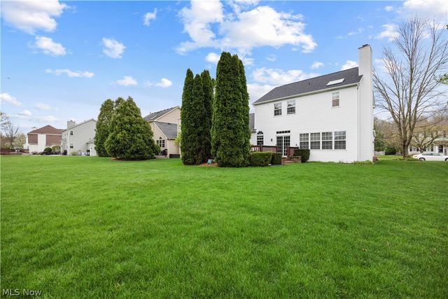 27070 Glenside Lane, Olmsted Twp, OH 44138