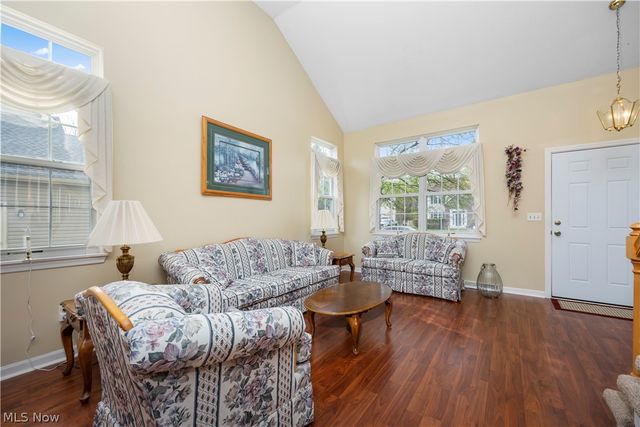 27070 Glenside Lane, Olmsted Twp, OH 44138