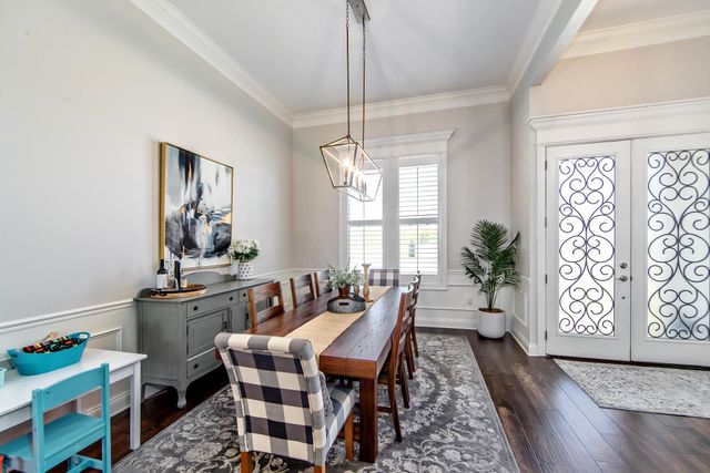 677 Lancaster Dr, Houma, LA 70360