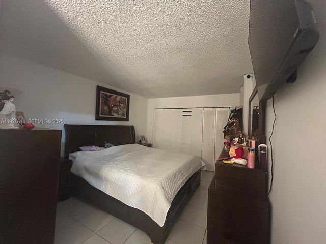 19771 SW 114th Ave 329, Miami, FL 33157