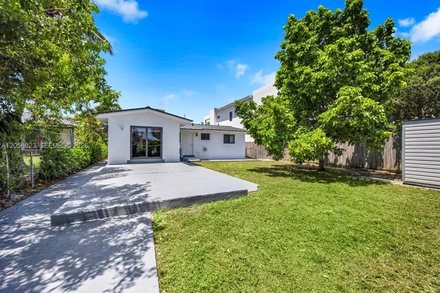 3052 SW 26th Street 3052, Miami, FL 33133
