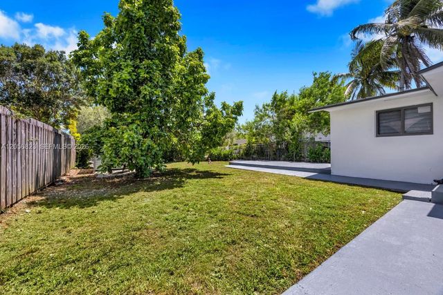 3052 SW 26th Street 3052, Miami, FL 33133