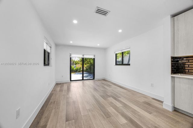 3052 SW 26th Street 3052, Miami, FL 33133
