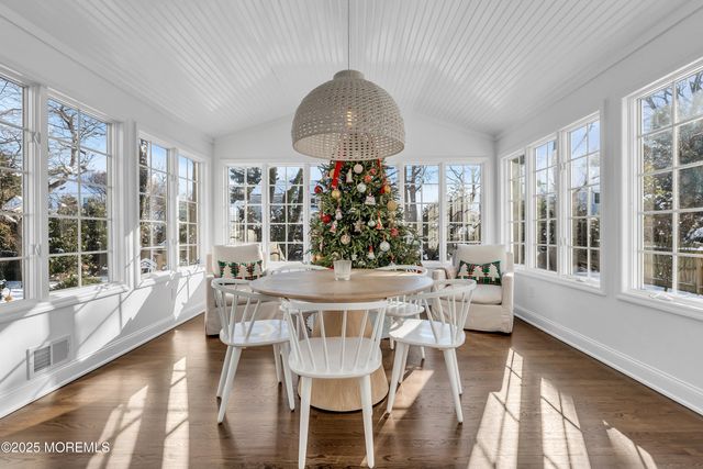 91 Lewis Point Road, Fair Haven, NJ 07704