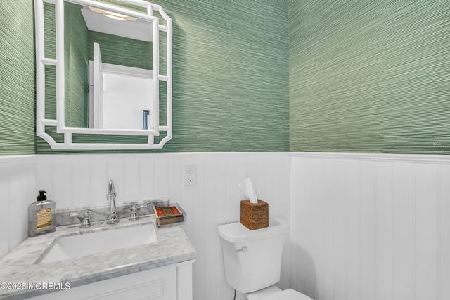 91 Lewis Point Road, Fair Haven, NJ 07704