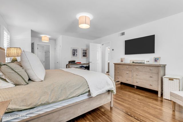 91 Lewis Point Road, Fair Haven, NJ 07704