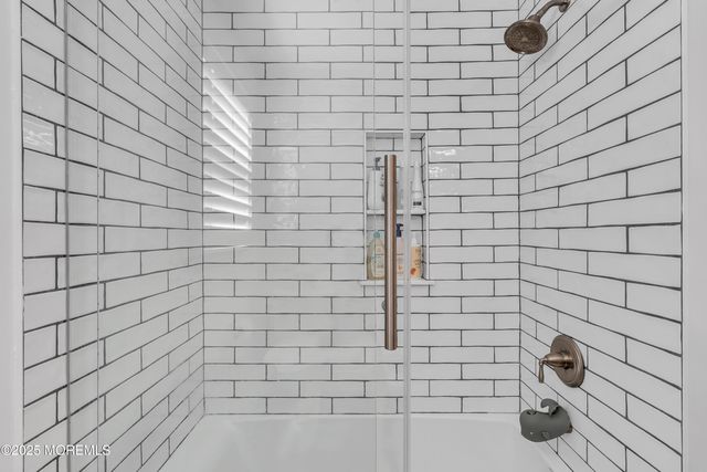 91 Lewis Point Road, Fair Haven, NJ 07704