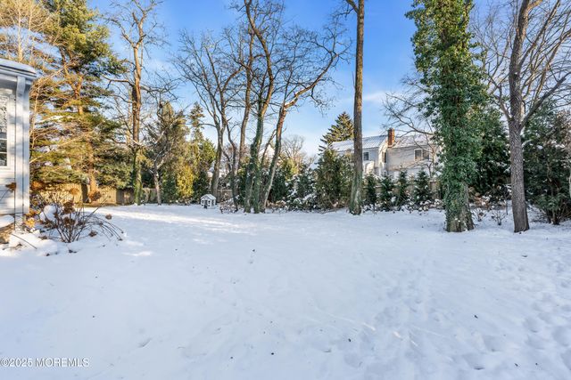 91 Lewis Point Road, Fair Haven, NJ 07704