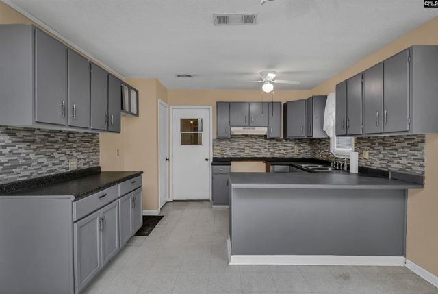 2613 Riverside Lane, Cayce, SC 29033