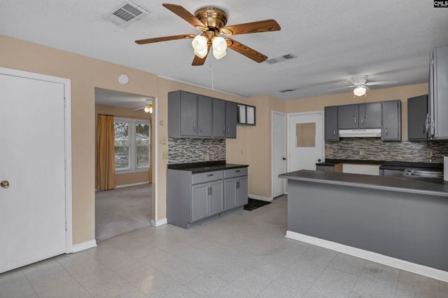 2613 Riverside Lane, Cayce, SC 29033